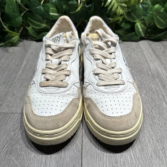 AUTRY Women’s ‘Medalist’ Low Leather & Suede Sneakers White Powder 38 / 8 $260+ - Picture 3 of 10